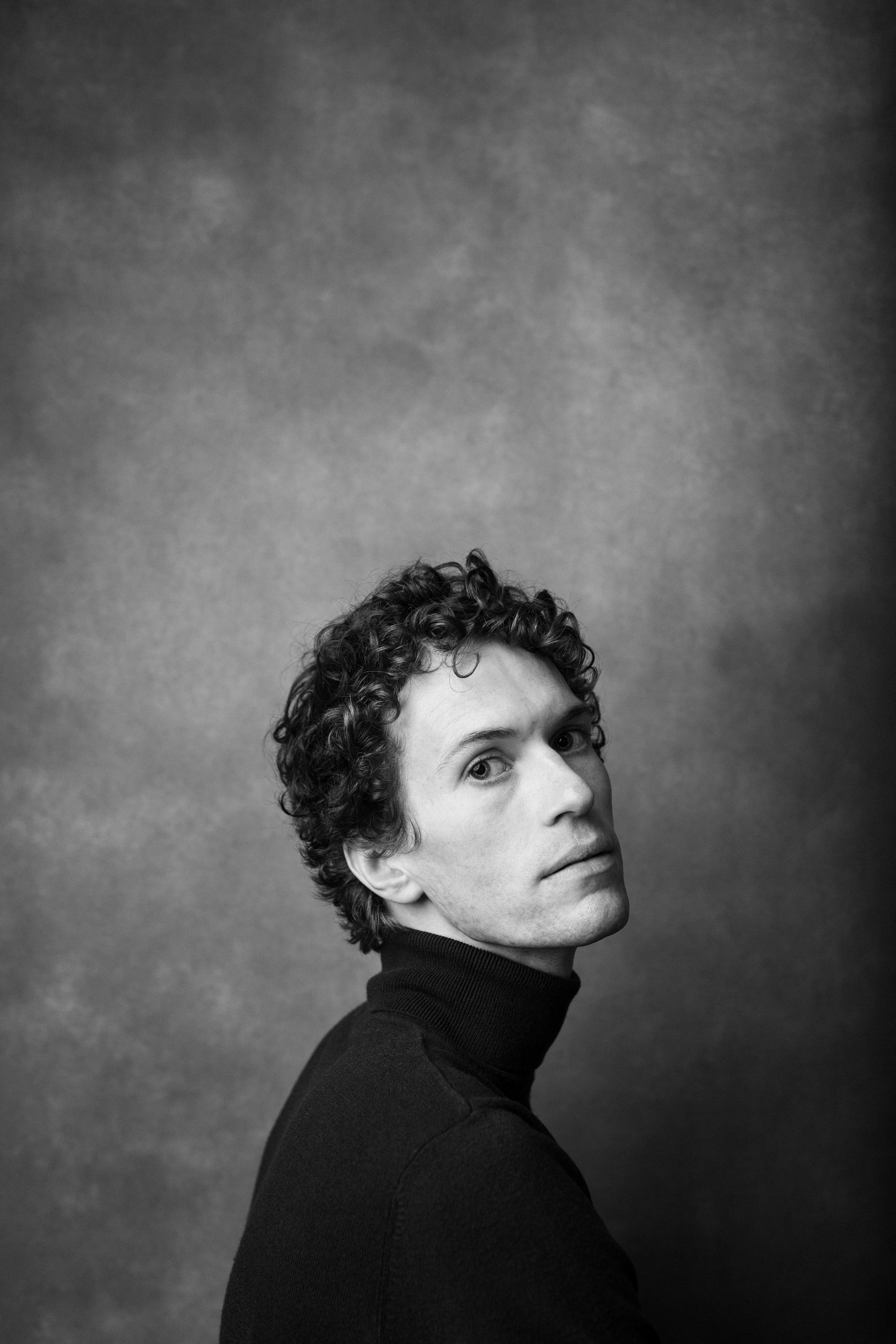 Steffan-actor-headshot