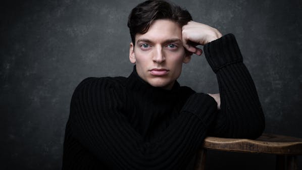 headshot photography of a London actor