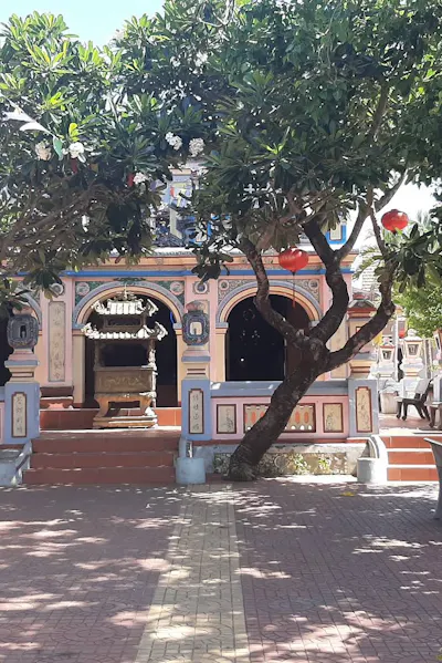 Chùa Bà – Nước Mặn
