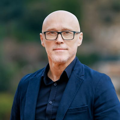 A photo of Lars Pedersen