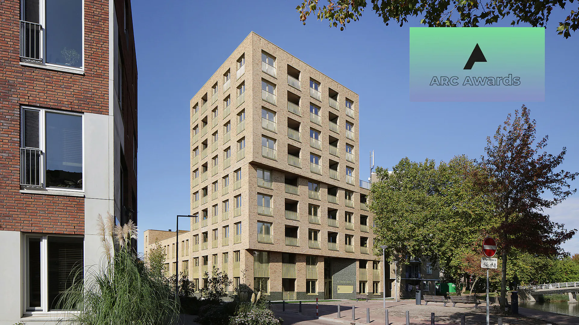 van Bergen Kolpa - De Hartenrust Residential Building has been longlisted in the ARC27 'New Architecture Award', organised by De Architect. Read more about the selected projects here.