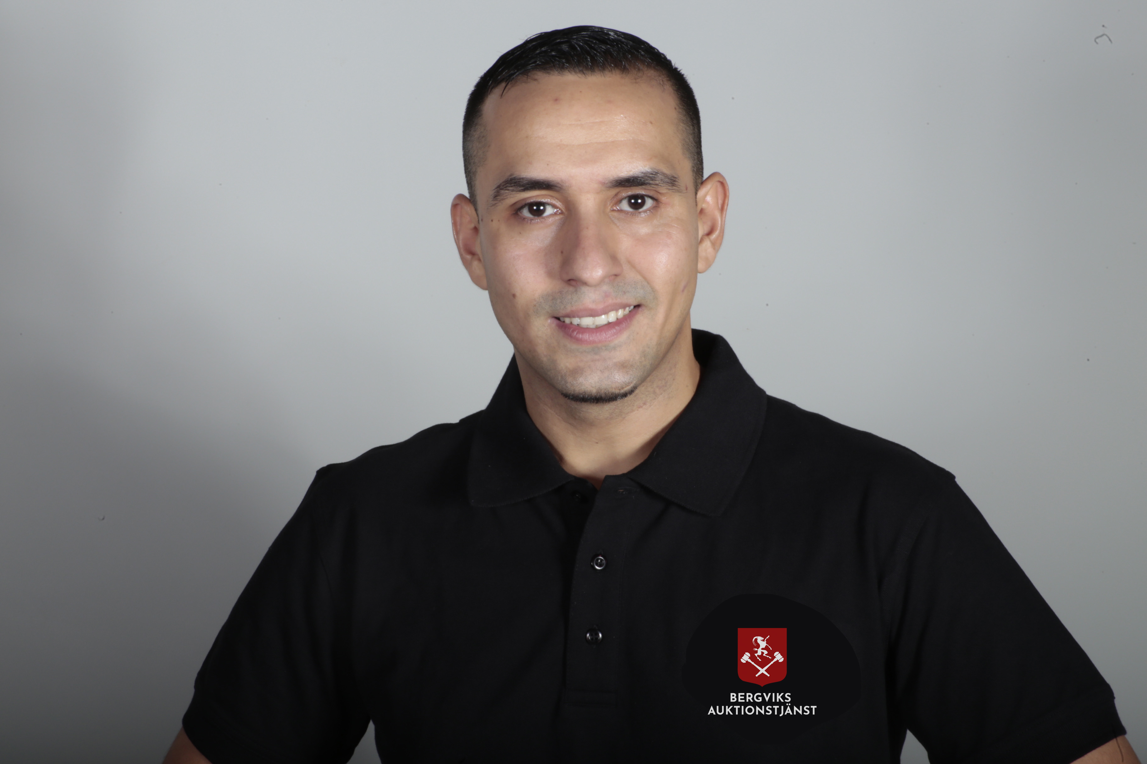 e80bd315-65c7-4e8d-855a-a77adaf81f2b_2+nylogo.jpg?auto=compress,format&rect=667,0,2432,2432&w=2432&h=2432