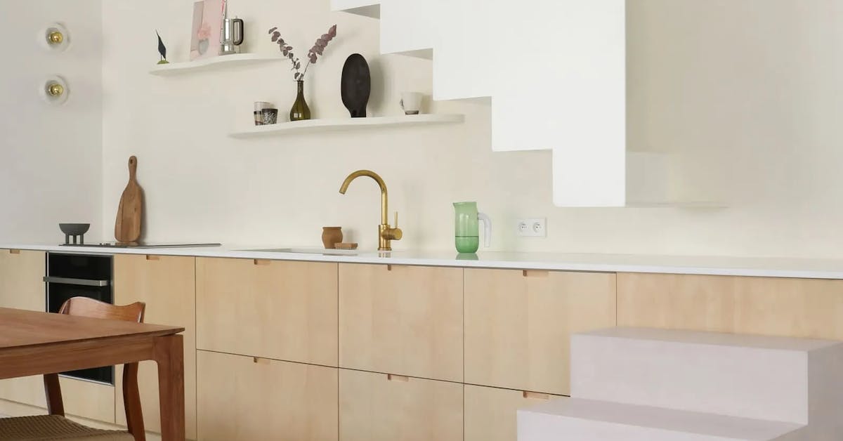 Aménagement sur-mesure sous escalier