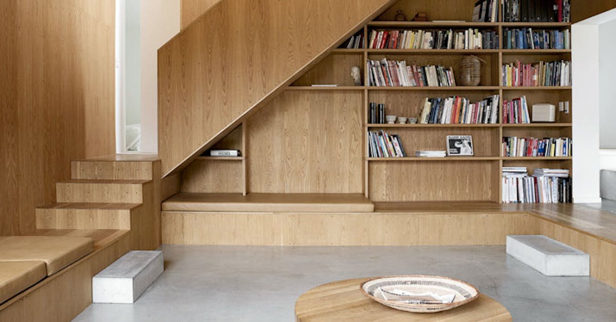 Aménagement sur-mesure sous escalier