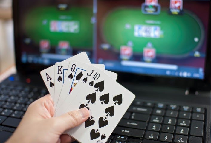 В какой онлайн покер можно играть на деньги онлайн игровые аппараты рейтинг казино