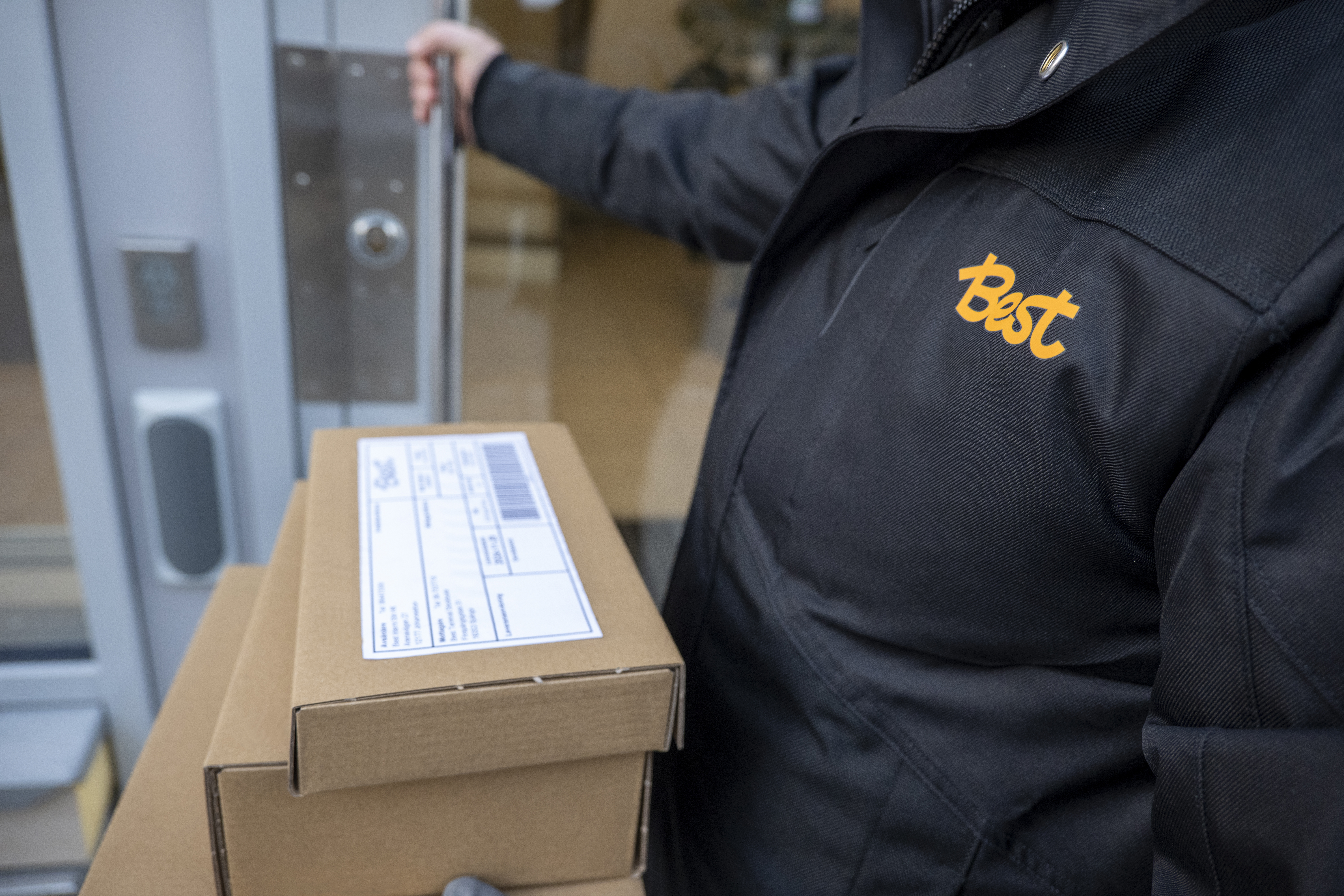 Best, medarbetare med leverans.