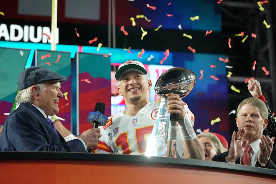 Super Bowl Odds, Futures Picks: 5 Sleeper Teams & How They'll Win the  Lombardi Trophy