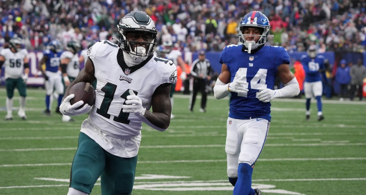Eagles Hurting Themselves By Playing Alshon Jeffery Over