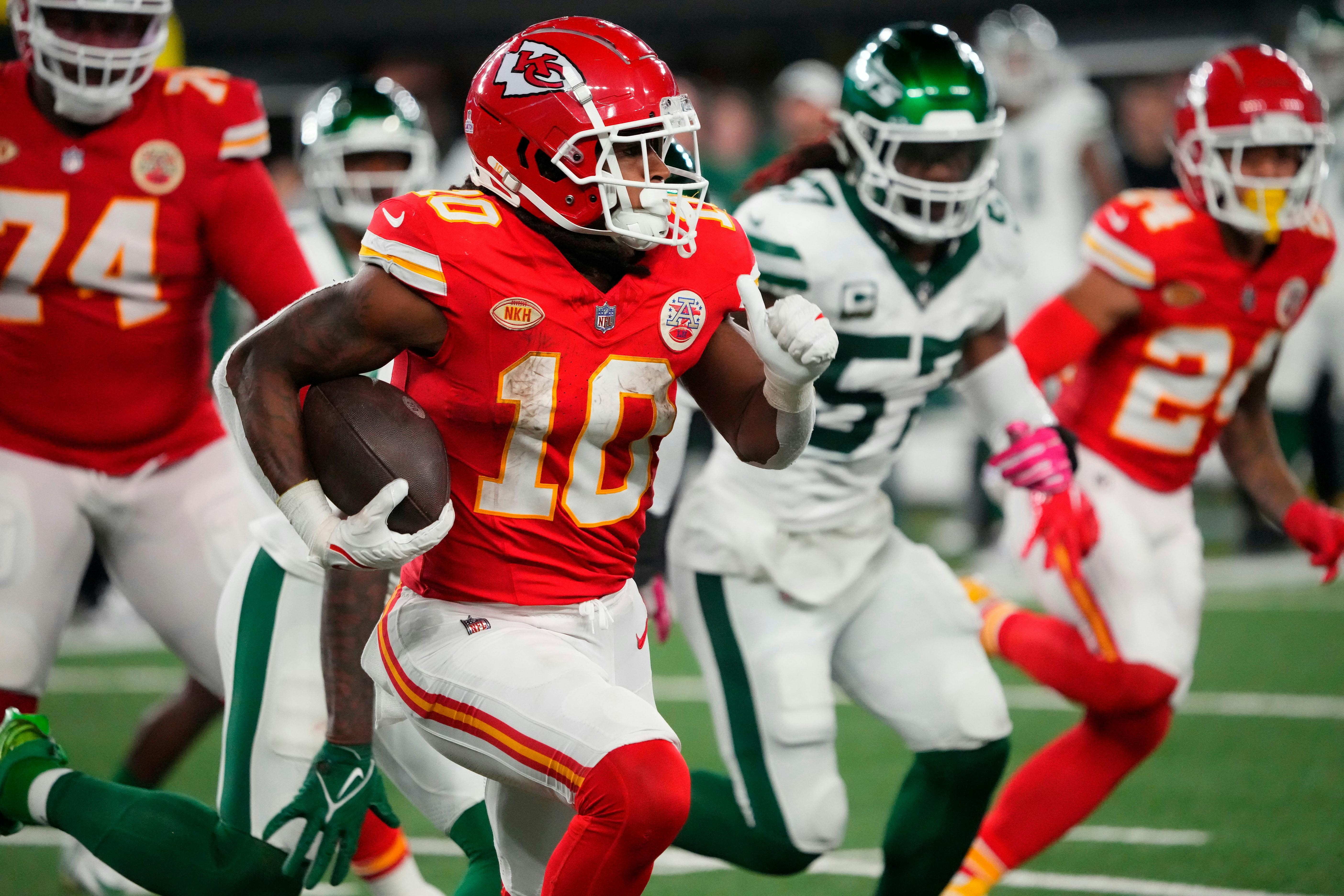 NFL Week 16 Saturday Slate PrizePicks Fantasy Player Props: Brutal Weather  Triggers a Flurry of Unders - Roto Street Journal