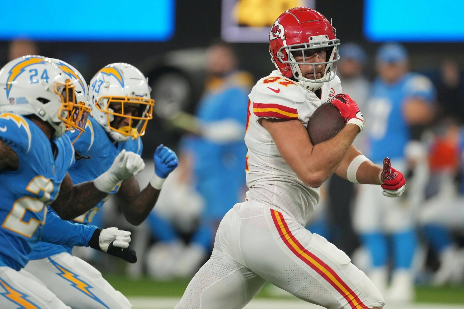 Chargers-Chiefs TNF Betting preview: Best Bets, Player Props, Picks, NFL  and NCAA Betting Picks