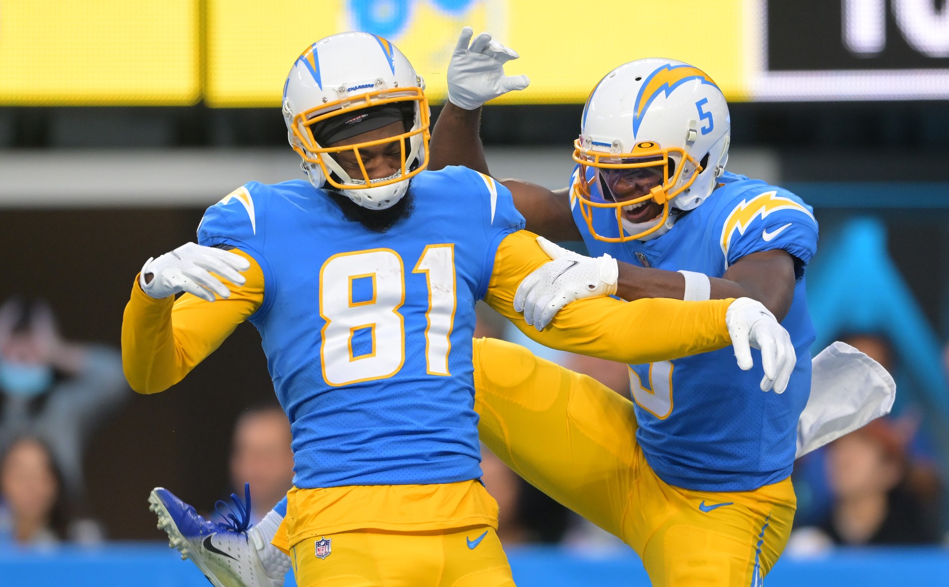 FanDuel Offering No Sweat Bet On Same-Game Parlay For Chargers-Chiefs TNF