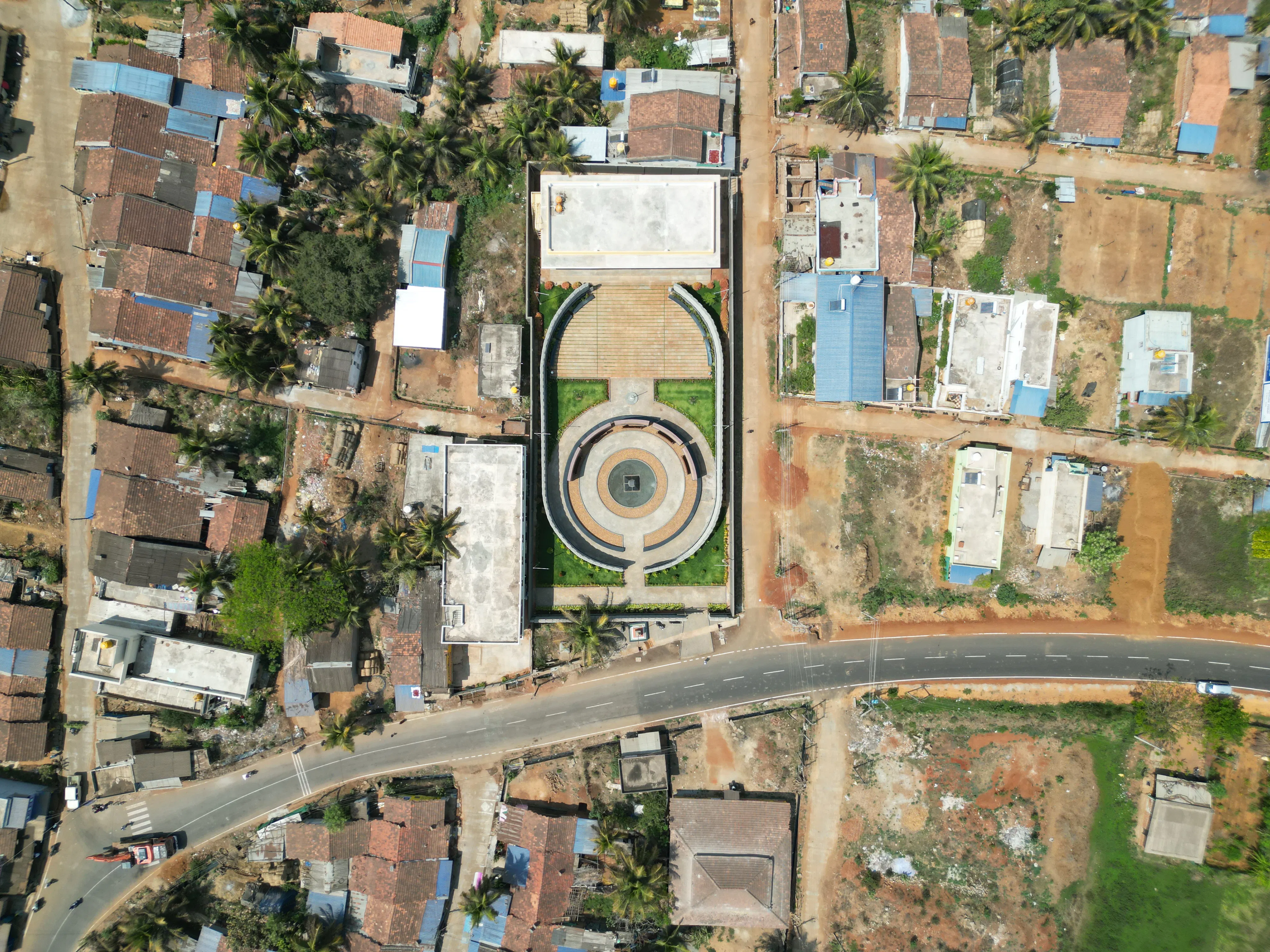 SITE PLAN & CONTEXT