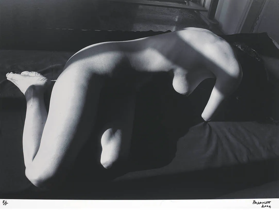 NUDE