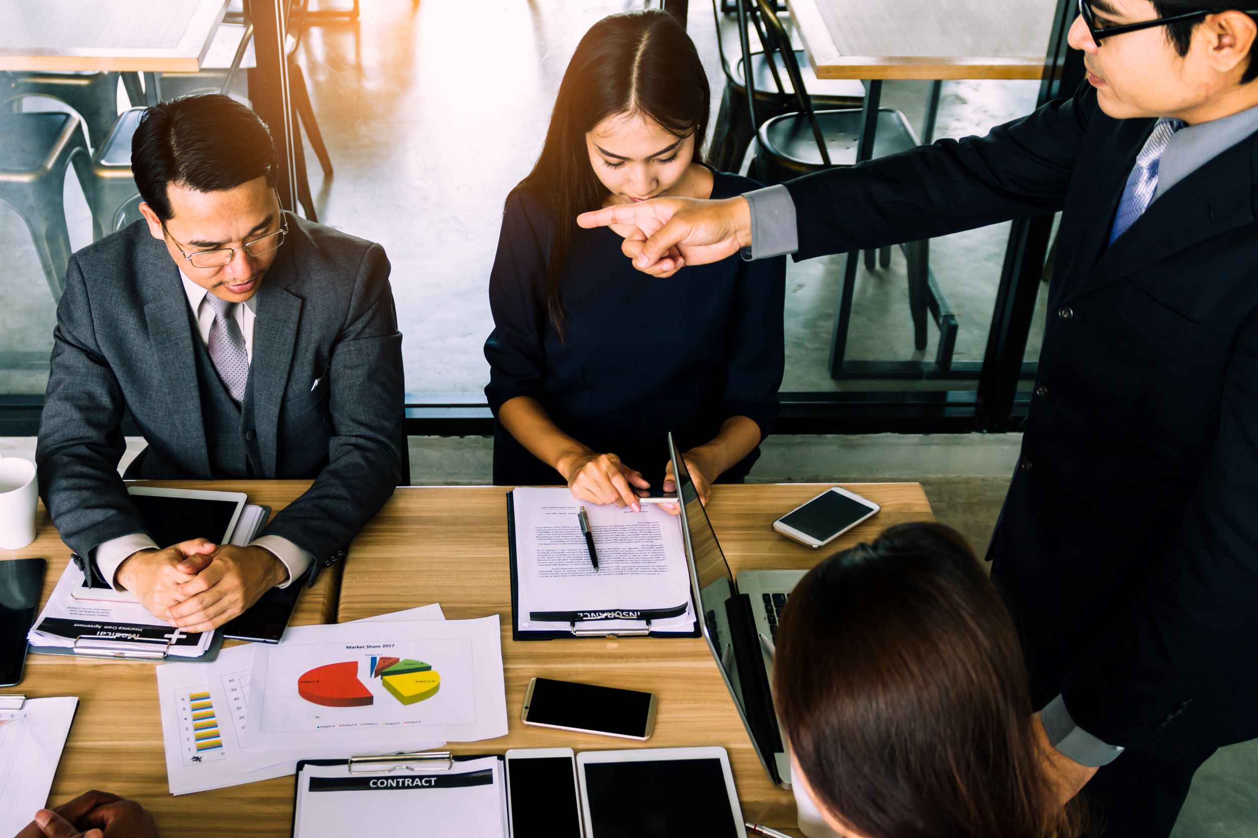 How to Deal With an Intimidating Boss | Big Golden Pineapple