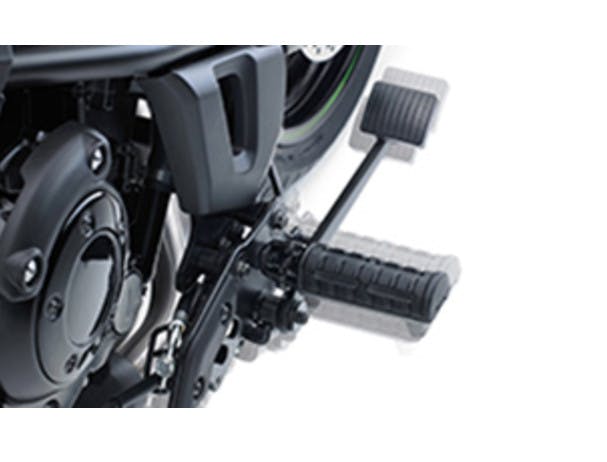 Kawasaki Vulcan S SE's footrest