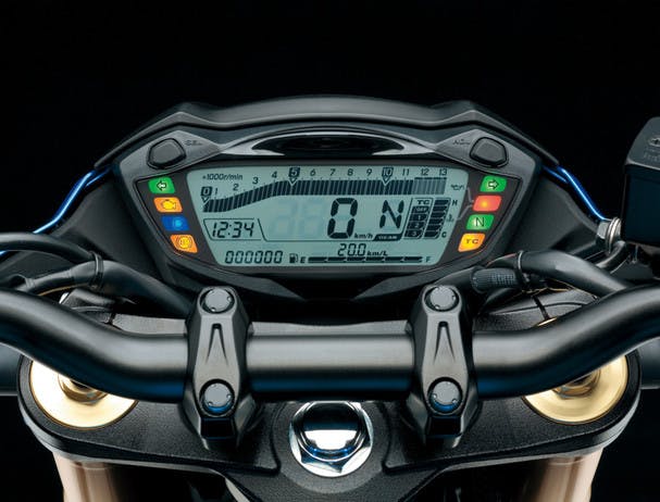 SUZUKI GSX-S750 instrument panel