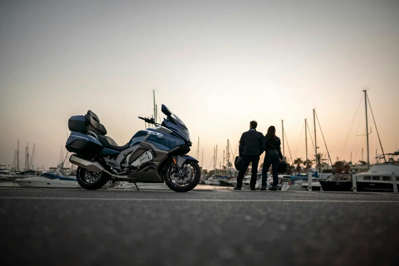 BMW K 1600 GTL, parked