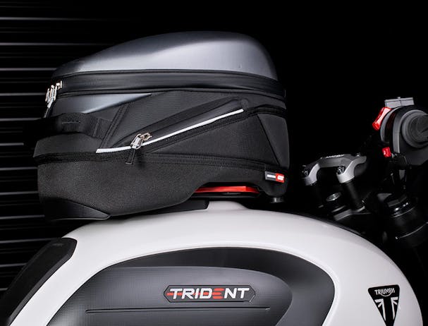 Trident 660 tank bag