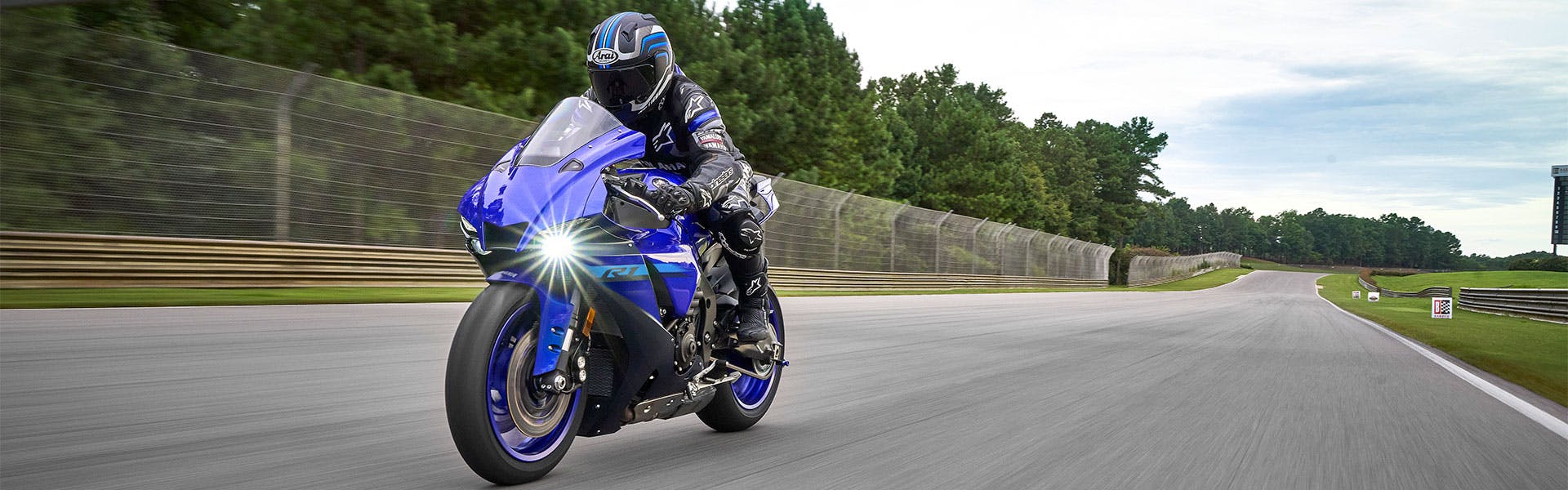 Yamaha YZF-R1 in icon blue colour on the road