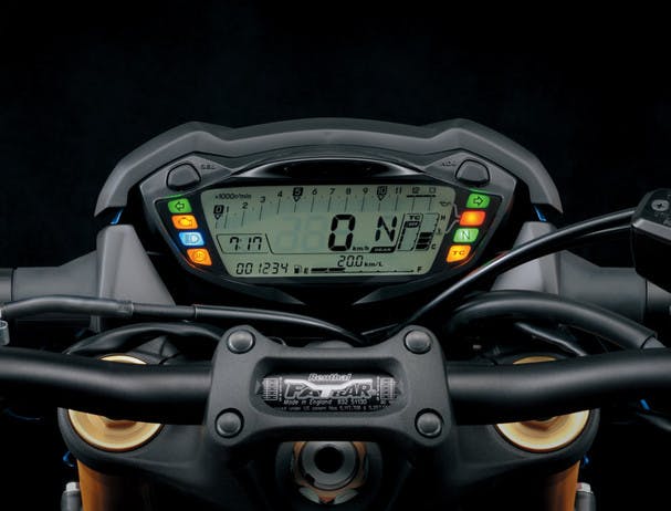 SUZUKI GSX-S1000 instrument panel