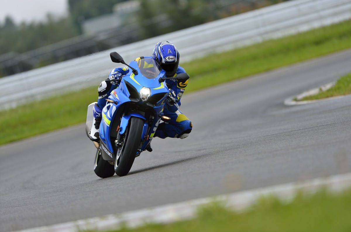 SUZUKI GSX-R1000 ABS being ridden on a race track