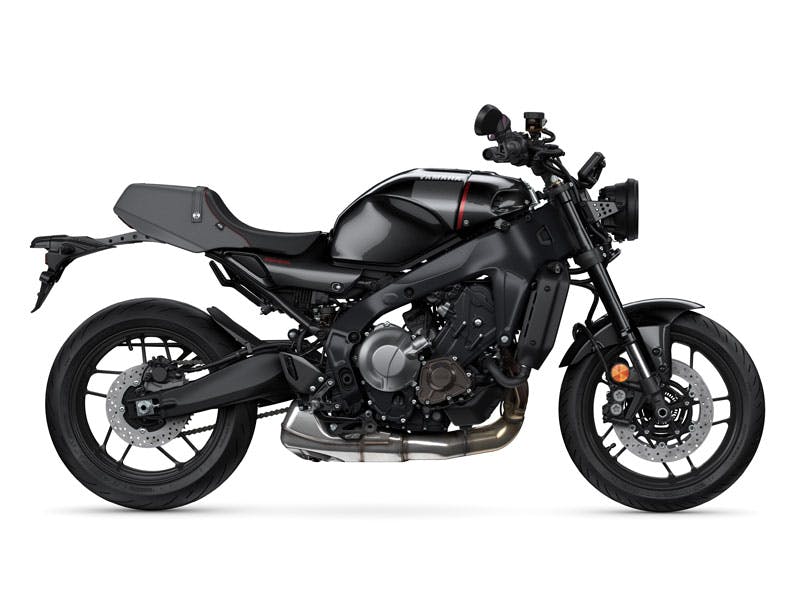 Yamaha XSR900 in midnight black colour