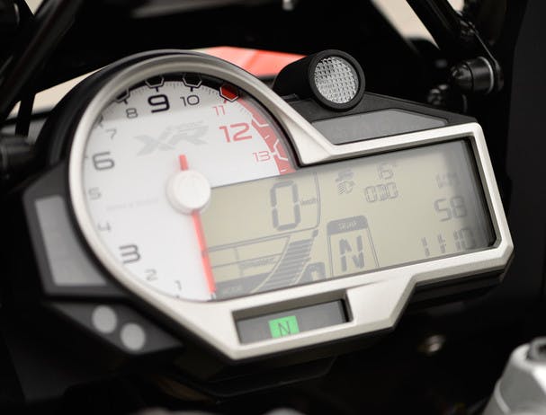 BMW S 1000 XR TRIPLE BLACK instrument panel