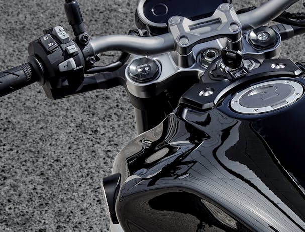 Honda CB1000R handlebar