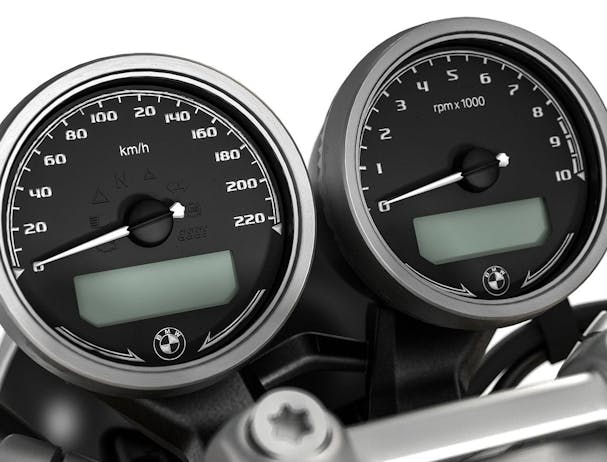 BMW R nineT speedometer