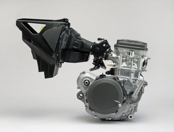 SUZUKI RM-Z450 engine