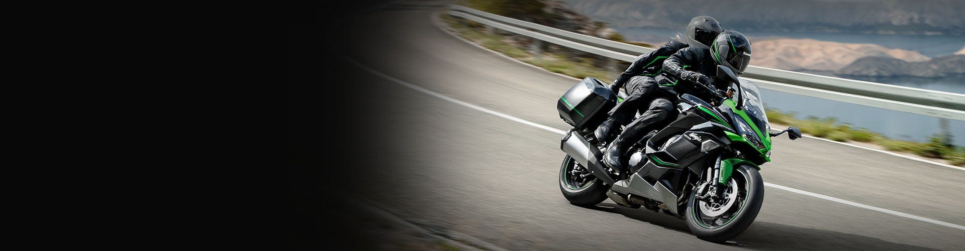 Kawasaki NINJA 1000SX in Emerald Blazed Green, Metallic Diablo Black with Metallic Graphite Gray colour on the road