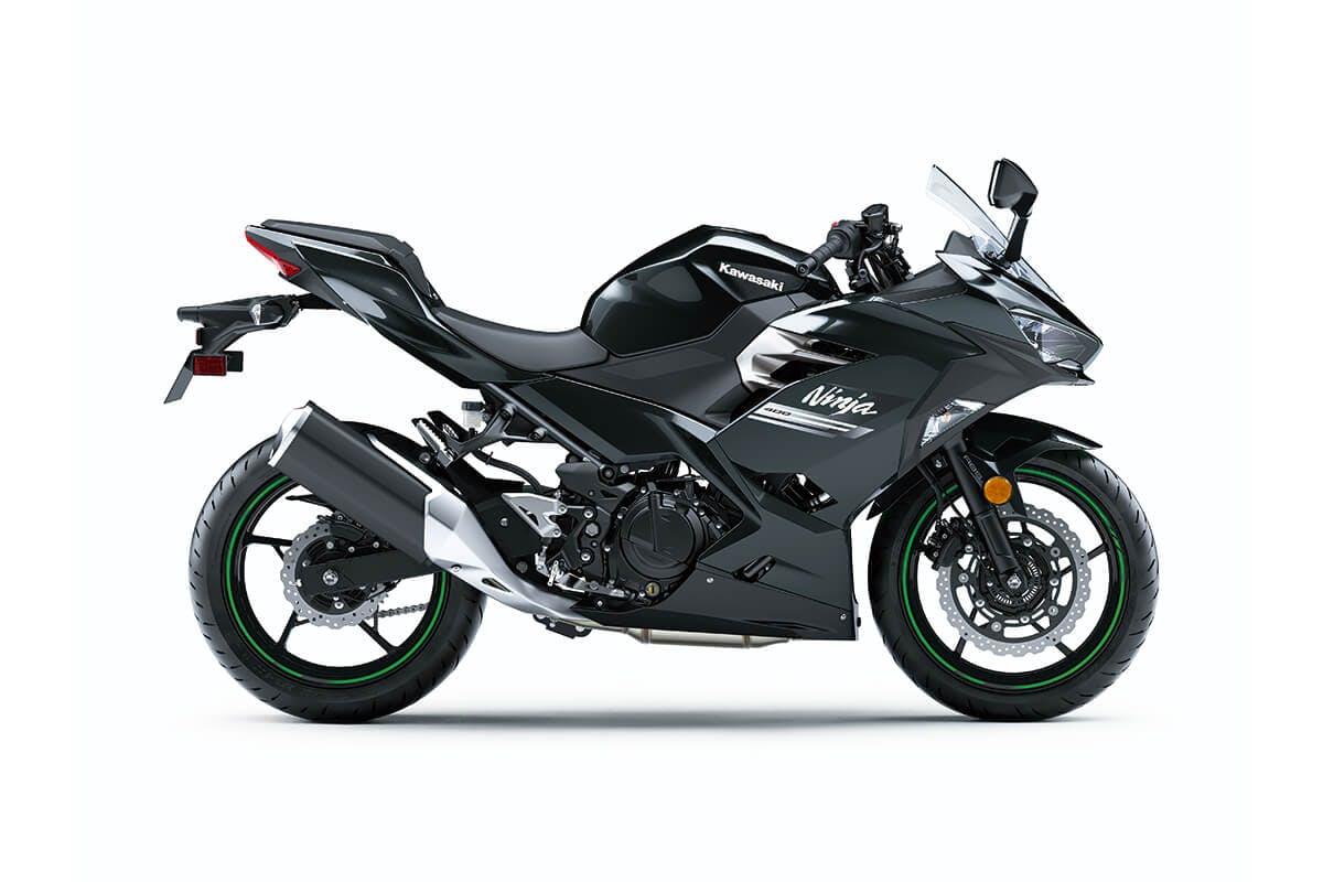 Kawasaki Ninja 400 Metallic Carbon Gray / Metallic Flat Spark Black 