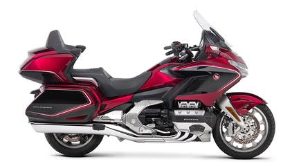 Honda 2018 goldwing tour premium in candy ardent red colour