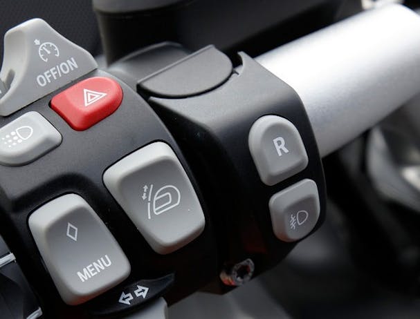 BMW K 1600 GT controls