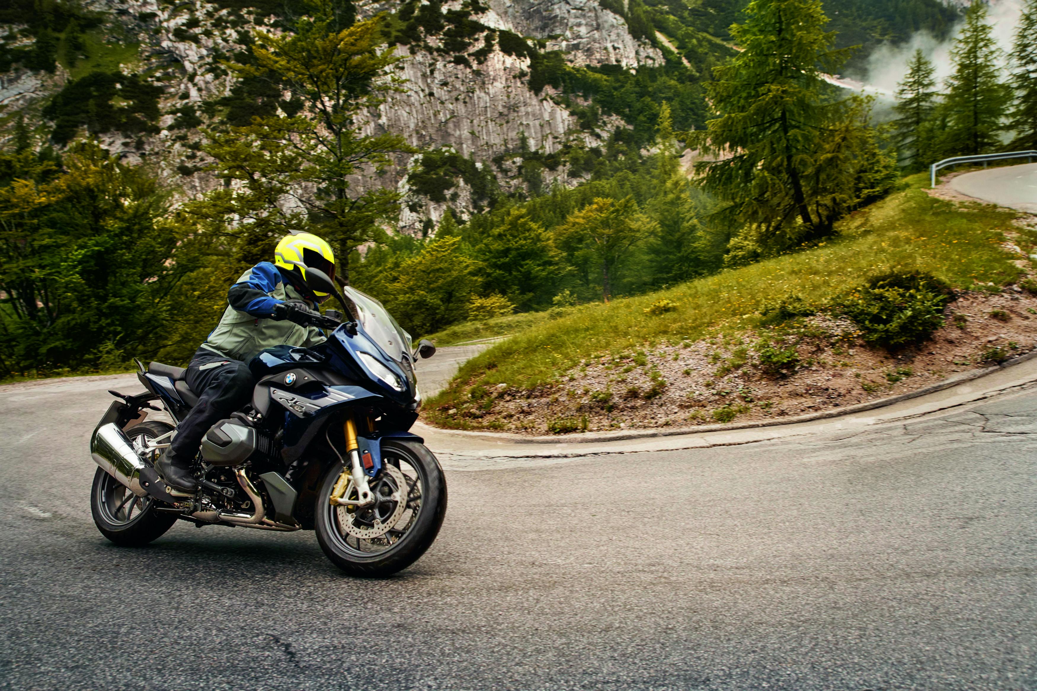 BMW R 1250 RS being ridden on the hill road