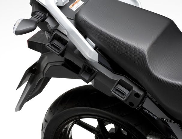 SUZUKI V-STROM 250 side case attachment