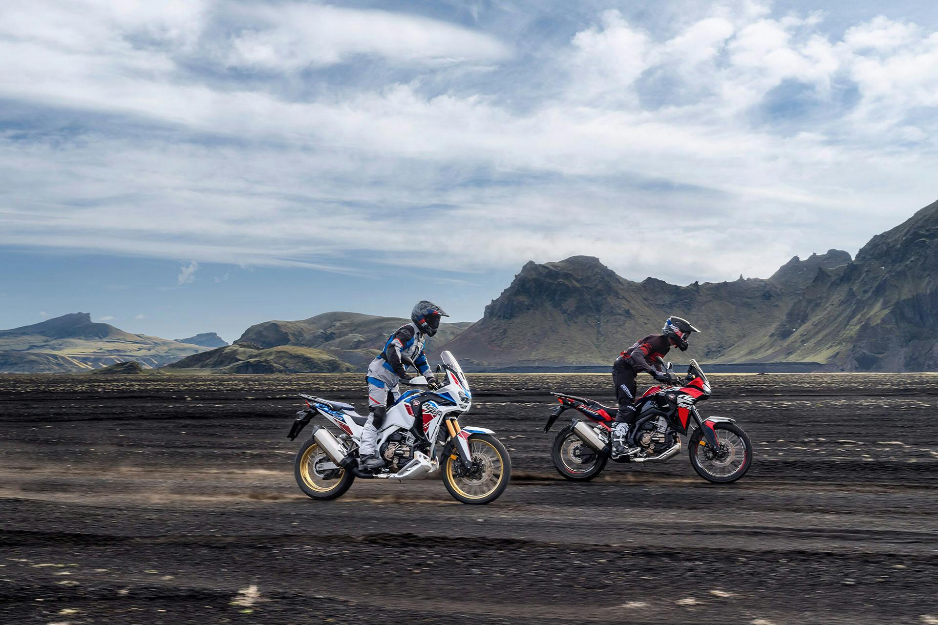 Honda Africa Twin Adventure Sports DCT, on off road track