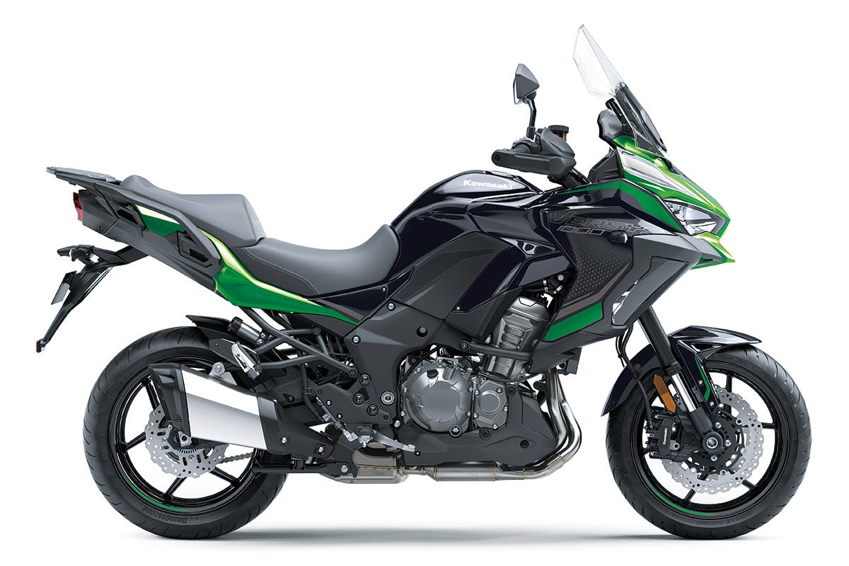 Kawasaki Versys 1000 S in emerald blazed green / metallic diablo black colour