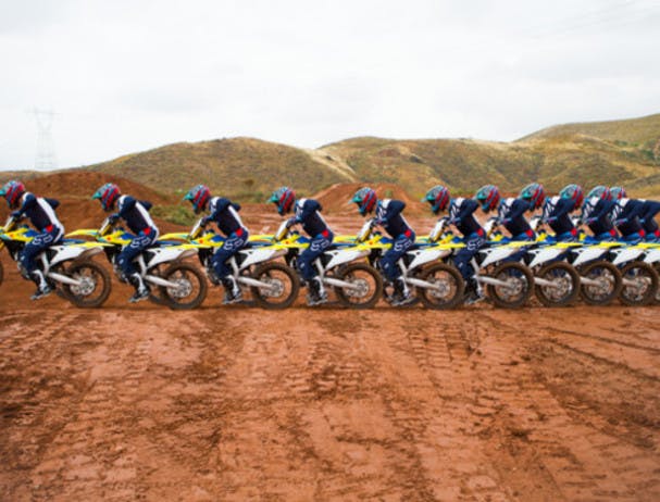 SUZUKI RM-Z450 being ridden off road