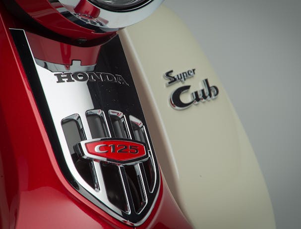 Honda C125 Super Cub nose
