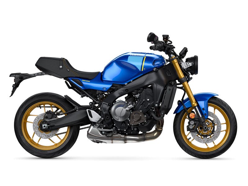 Yamaha XSR900 in legend blue colour