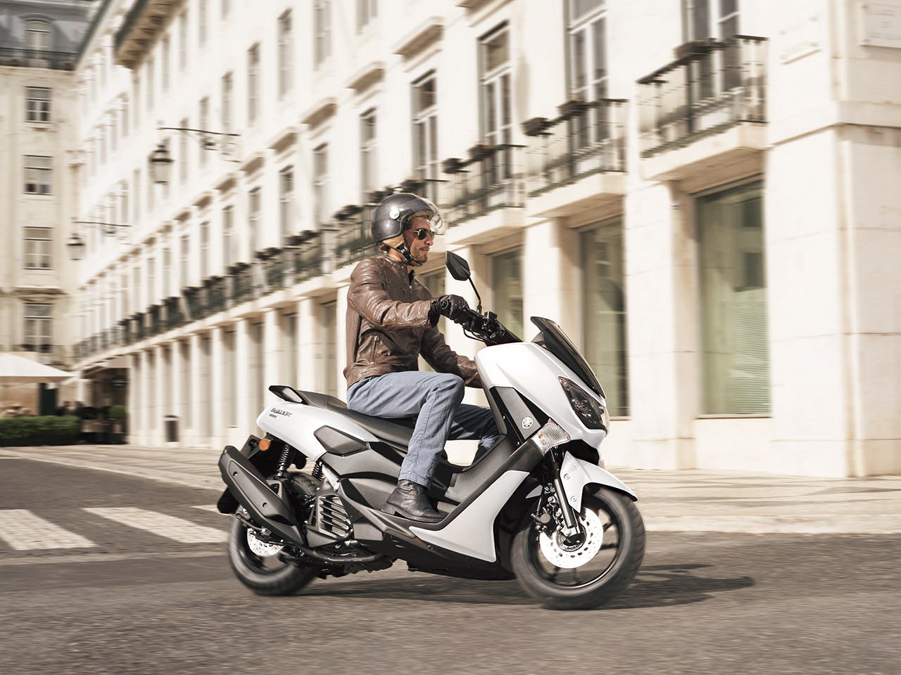 YAMAHA NMAX 155 in Milky White colour on the road