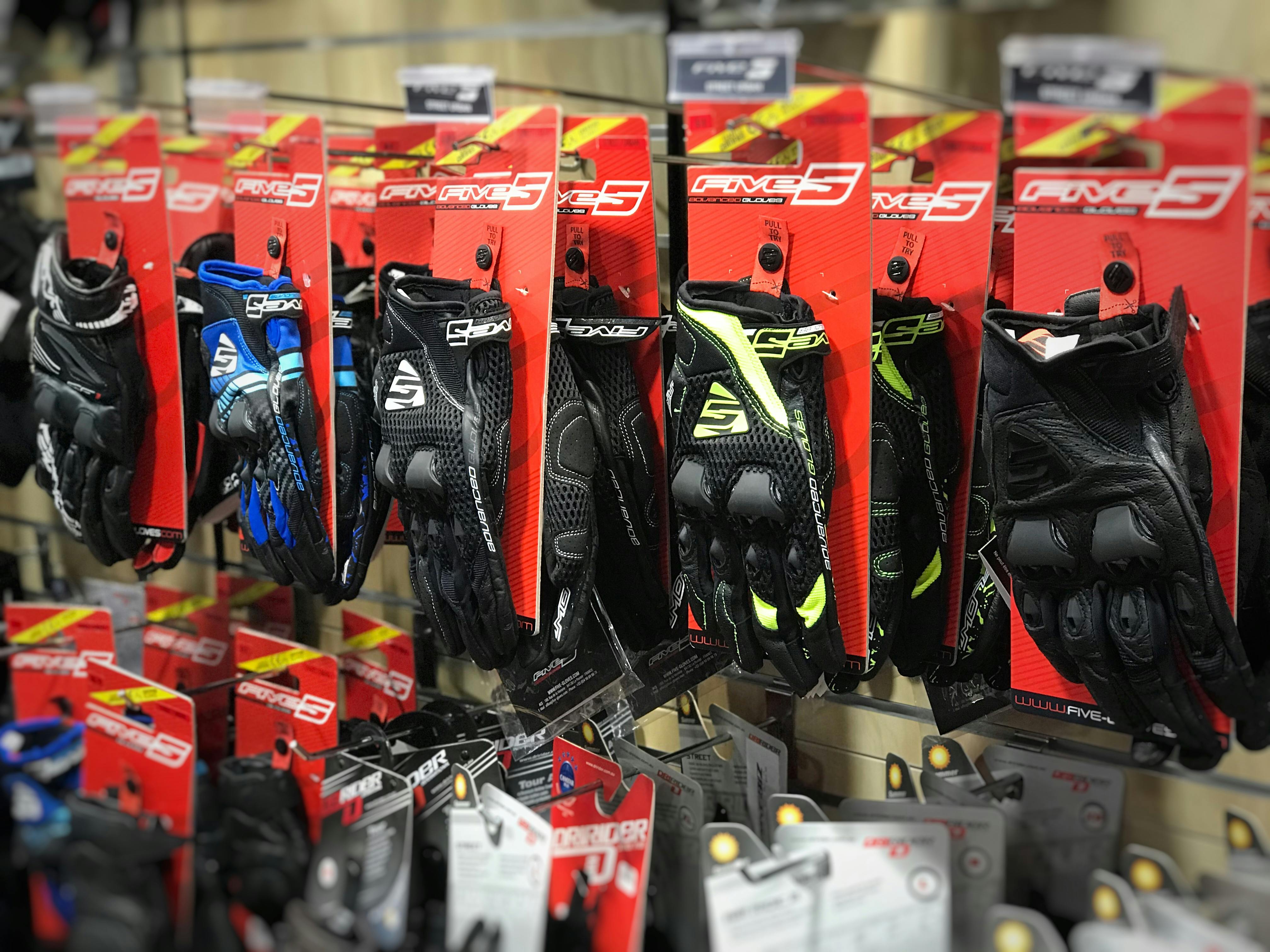 Five vented short cuff summer gloves - Stunt, Stunt Airflow & SF-1 in store at Bikebiz