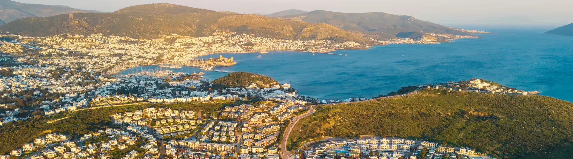 Bodrum merkez, Gümbet ve İçmeler kıyısının panoramik deniz manzarası, Ankara - Bodrum otobüs bileti kapak görseli