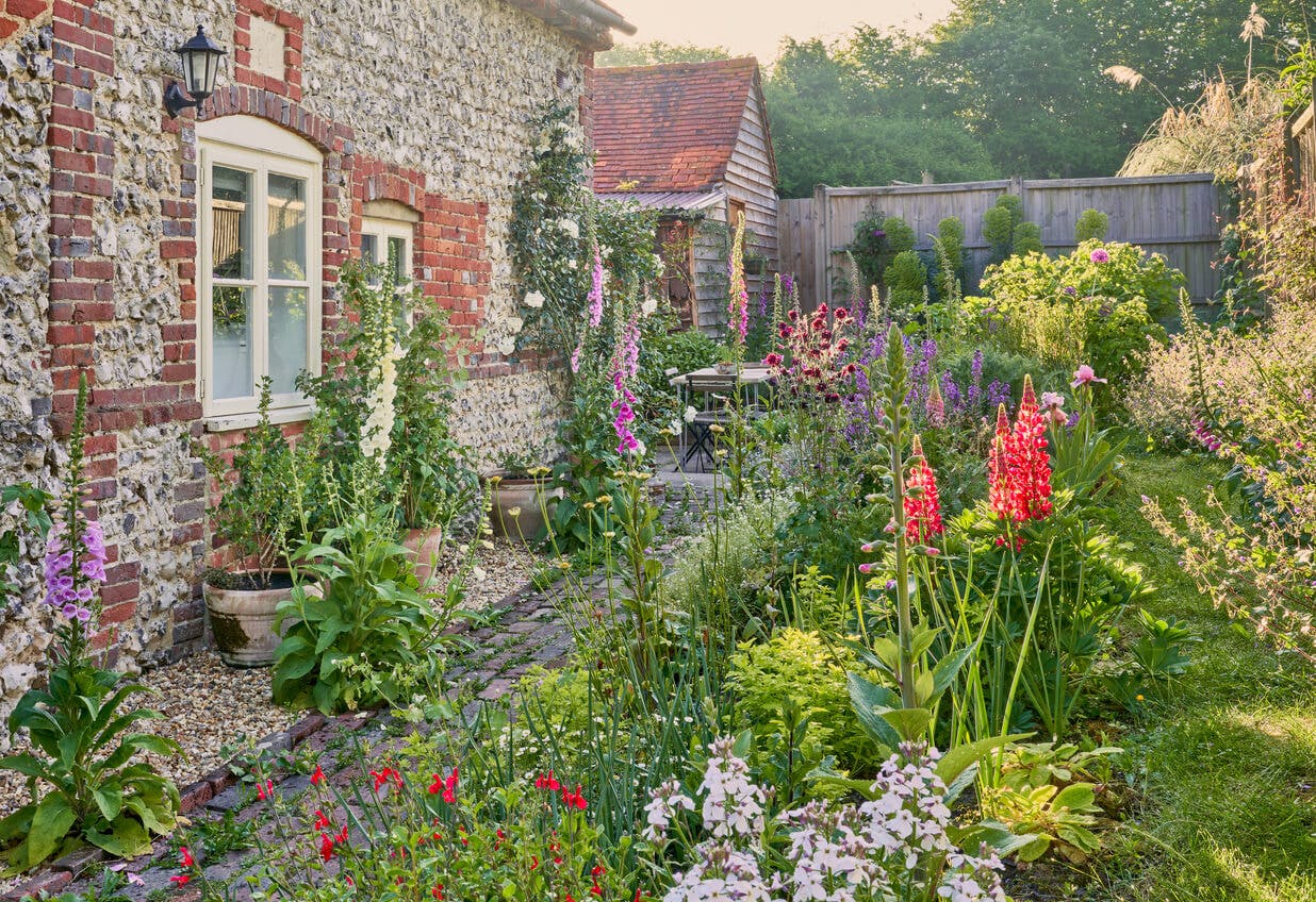 On trend Cottage garden