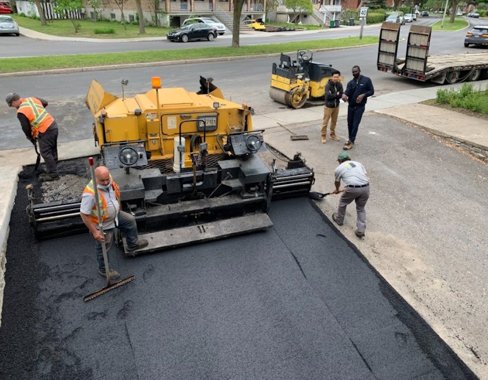 Asphalt paving, during renovation Asphalt paving, during renovation