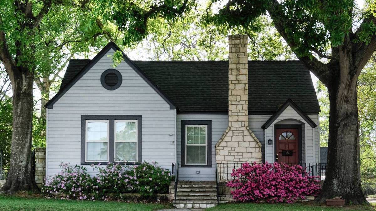 Contact Billdr Chicago Berwyn residential neighborhood