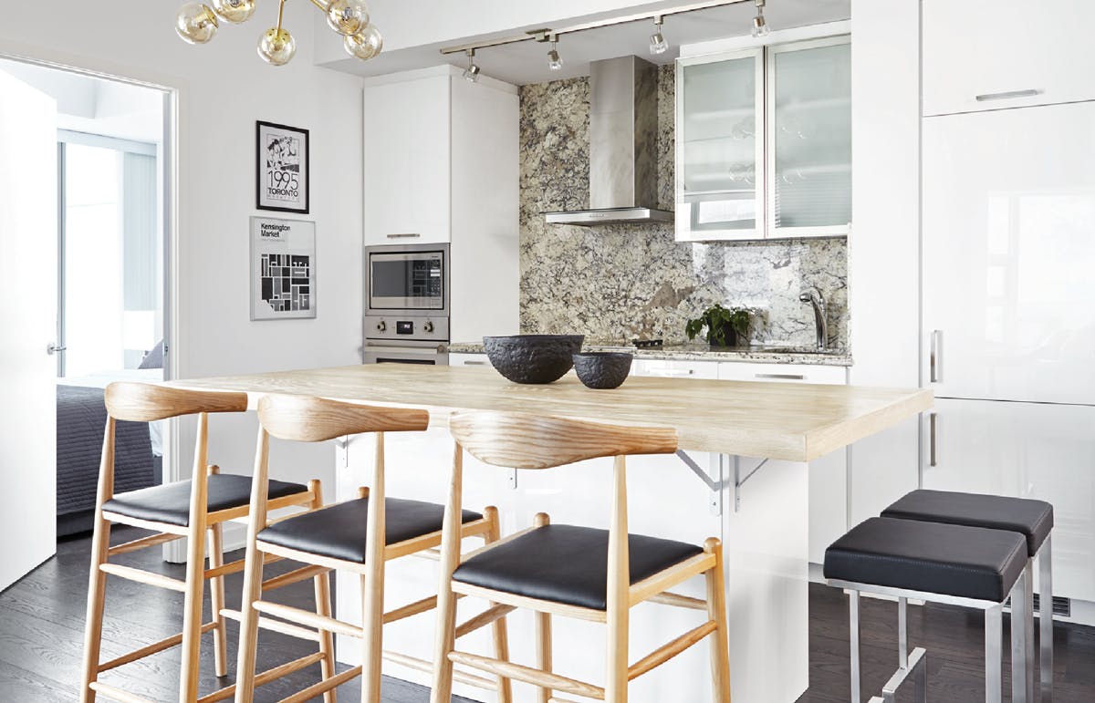 Finitions de cuisine dans une cuisine de style scandinave Finitions de cuisine de style scandinave