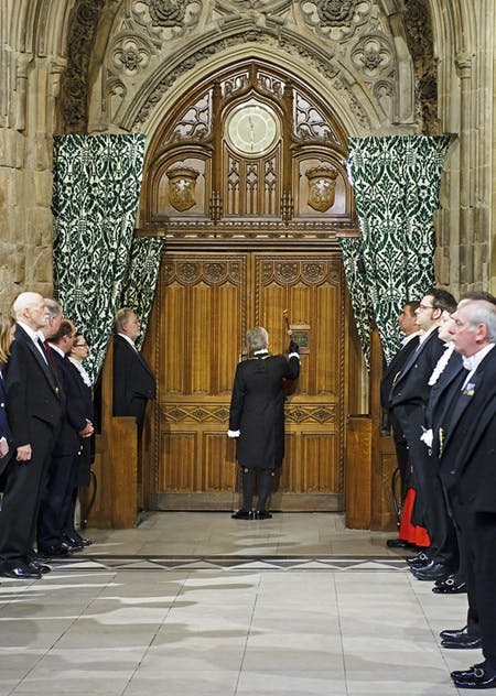 Black Rod knocks three times on the Commons door