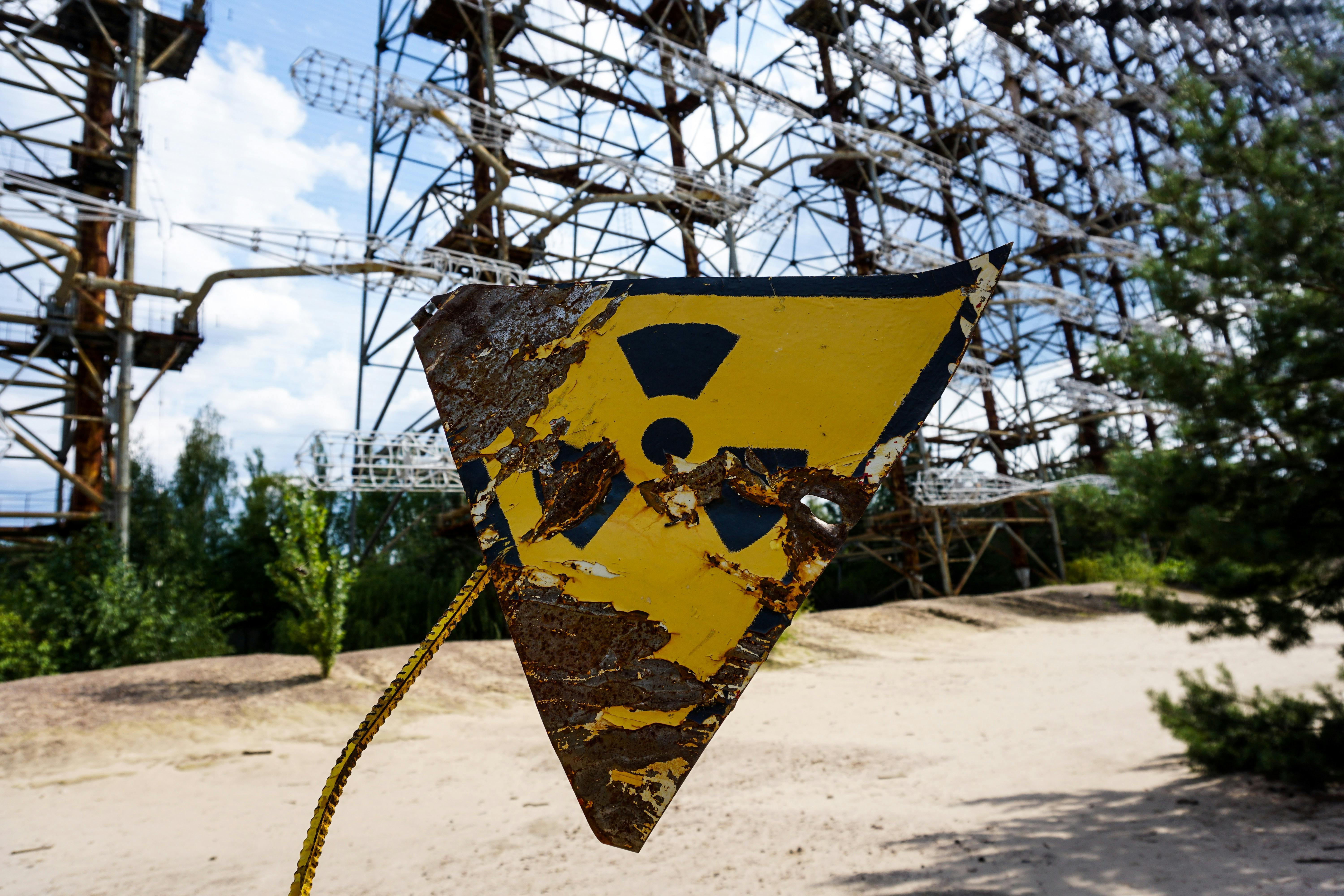 nuclear warning sign - Photo by Ilja Nedilko on Unsplash